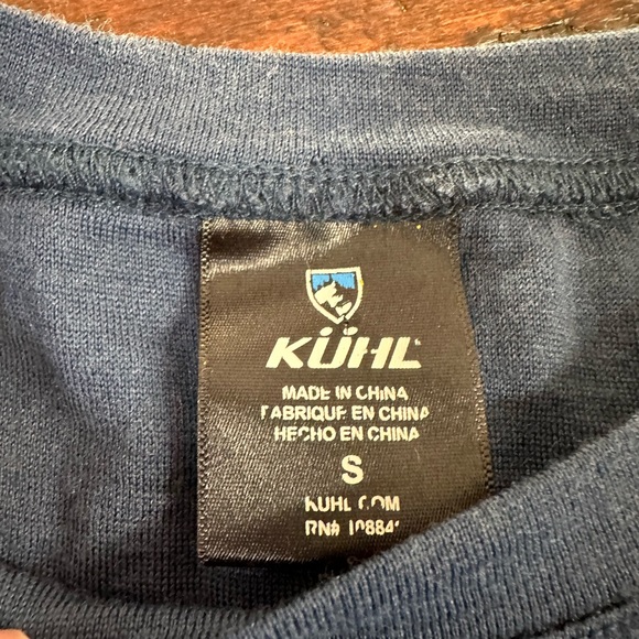 Men’s Kuhl long sleeve, small - Picture 2 of 4